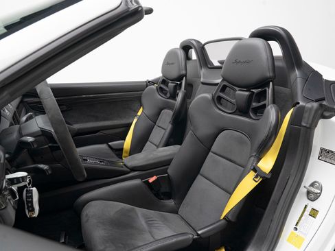 Used 2020 Porsche 718 Boxster Spyder RWD image 14