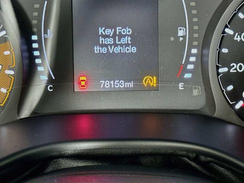 Used 2022 Jeep Compass Latitude w/ Sun and Sound Group AWD/4WD image 19
