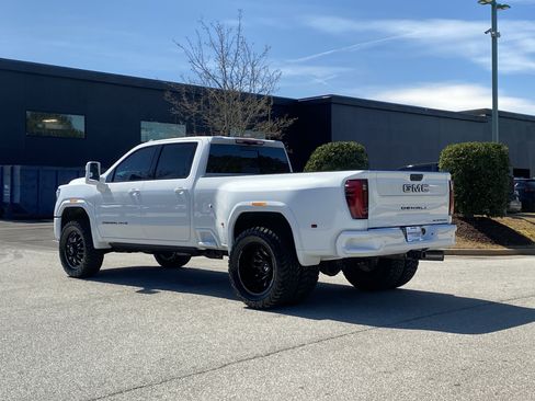 Used 2026 GMC Sierra 3500 Denali w/ Denali Reserve Package AWD/4WD image 15
