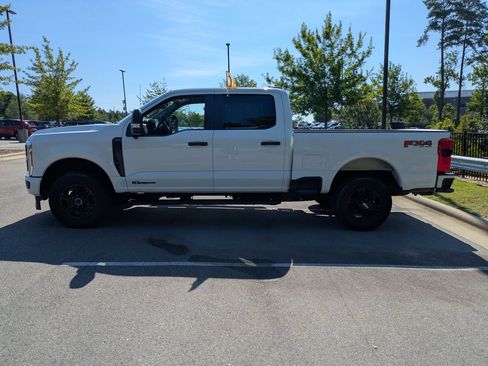 Used 2025 Ford F250 XL w/ STX Appearance Package AWD/4WD image 7