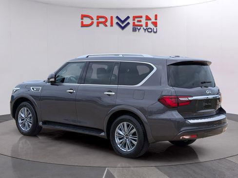 Used 2024 INFINITI QX80 Luxe RWD image 3