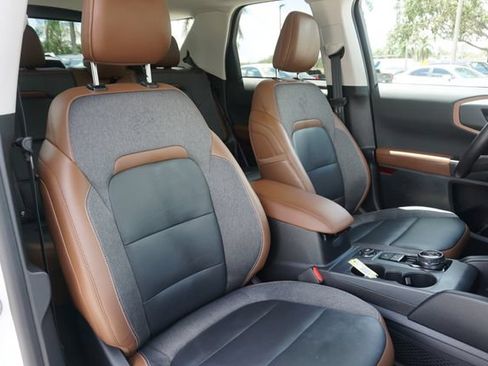Used 2023 Ford Bronco Sport Outer Banks w/ Tech Package AWD/4WD image 2