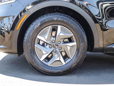 Used 2021 Kia Sorento EX FWD image 9
