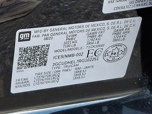 Used 2024 Chevrolet Silverado 1500 ZR2 image 36