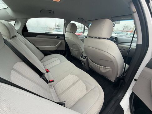 Used 2019 Hyundai Sonata 2.0L image 11