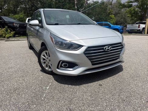 Used 2020 Hyundai Accent SEL FWD image 5