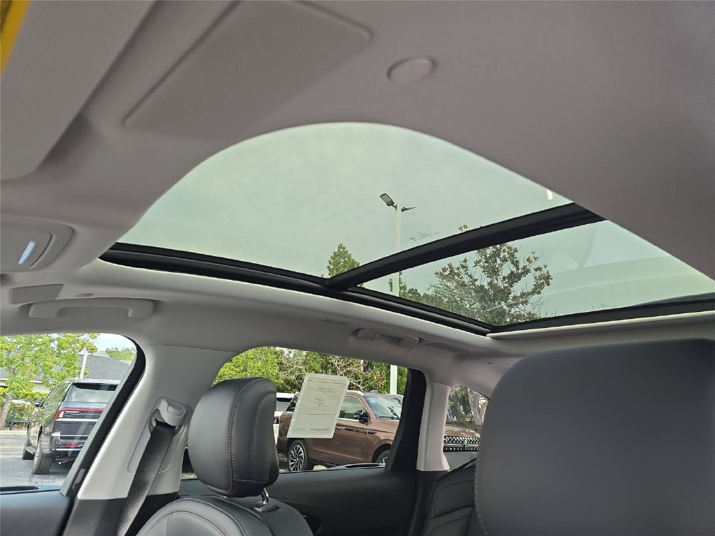 New 2026 Lincoln Nautilus Reserve AWD/4WD image 24