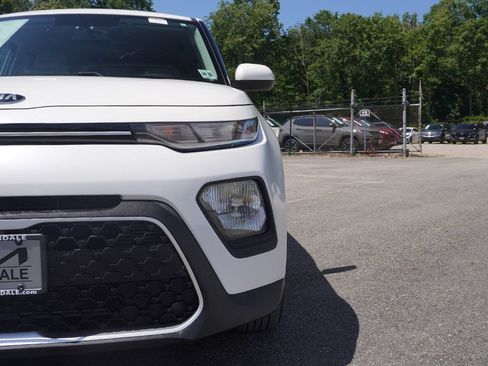 Used 2021 Kia Soul LX FWD image 11
