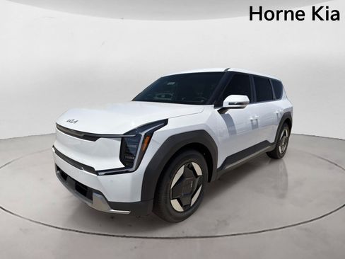 New 2026 Kia EV9 Light RWD image 7
