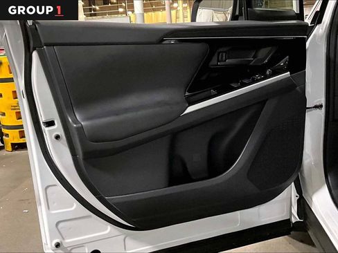 Used 2023 Toyota bZ4X XLE image 21