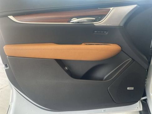 New 2026 Cadillac XT5 Premium Luxury w/ Driver Assist Package FWD image 23