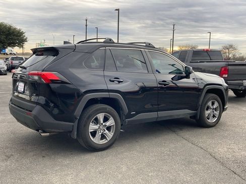 Certified 2025 Toyota RAV4 LE image 4