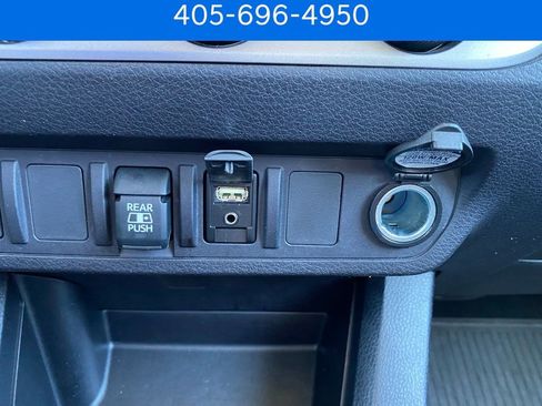 Used 2019 Toyota Tacoma SR5 image 28