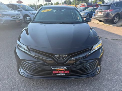 Used 2020 Toyota Camry LE AWD/4WD image 3
