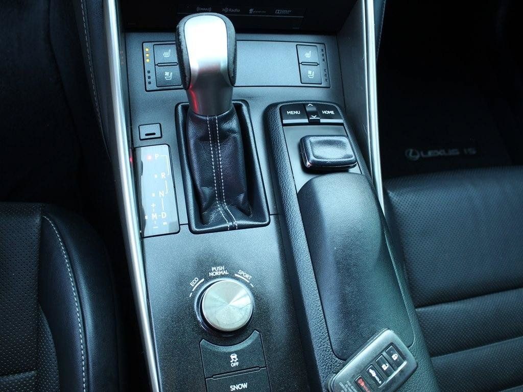 Used 2016 Lexus IS 200t w/ F Sport Package RWD image 29