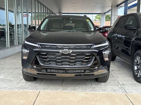 New 2026 Chevrolet Trax ACTIV w/ Driver Confidence Package FWD image 2