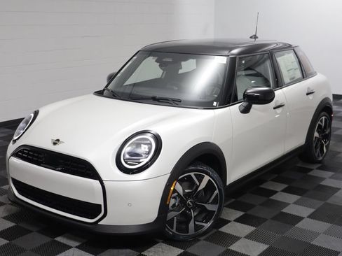 New 2026 MINI Cooper 4-Door Hardtop FWD image 2