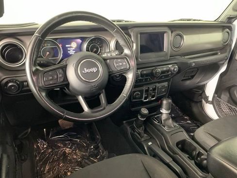 Used 2021 Jeep Wrangler Unlimited Sport AWD/4WD image 18