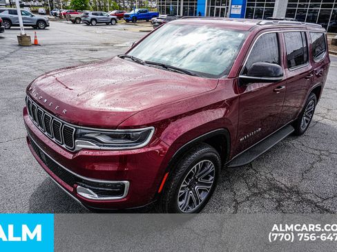 Used 2024 Jeep Wagoneer Series II w/ Flexible Seating Group RWD image 19