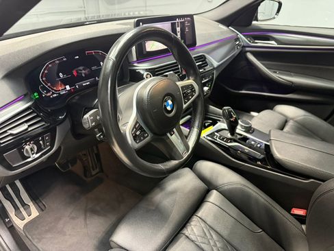 Used 2023 BMW 530i xDrive w/ M Sport Package AWD/4WD image 10
