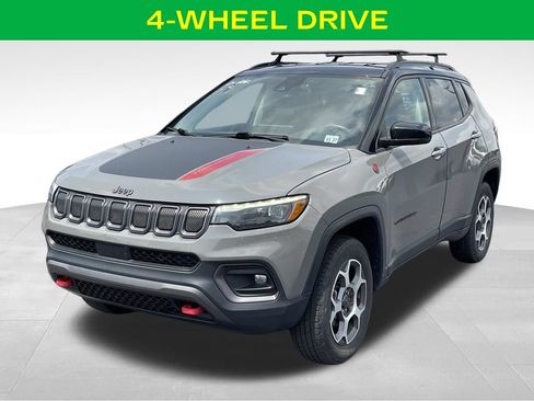 Used 2022 Jeep Compass Trailhawk w/ Trailhawk Elite Group AWD/4WD image 4