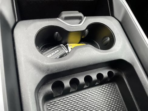 Used 2019 RAM 1500 Big Horn image 14