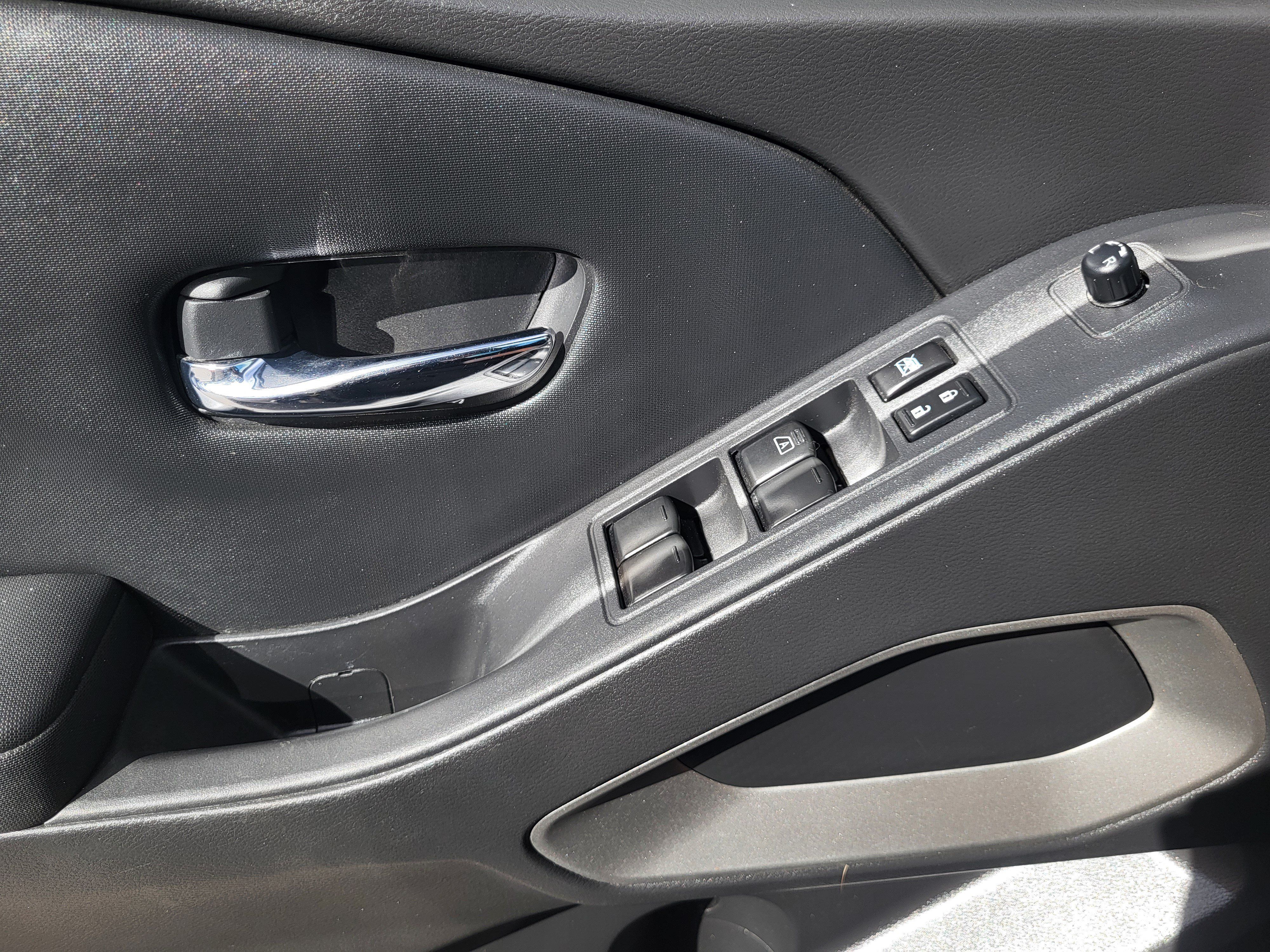 Certified 2022 Nissan Frontier SV RWD image 24