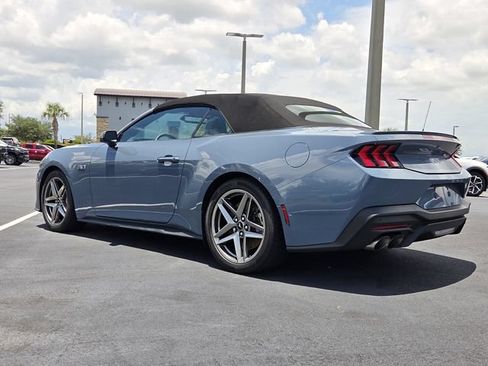 Used 2025 Ford Mustang GT Premium RWD image 4