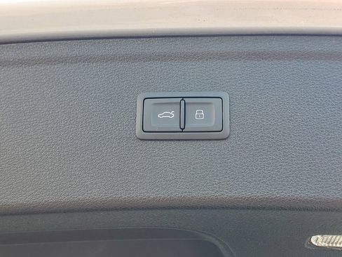 Used 2022 Audi Q5 2.0T Premium Plus w/ Premium Plus Package image 10