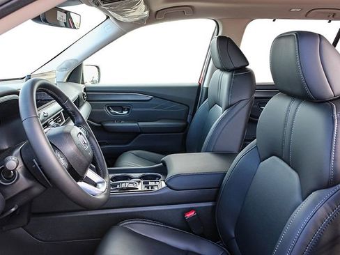 New 2026 Honda Pilot Touring image 8