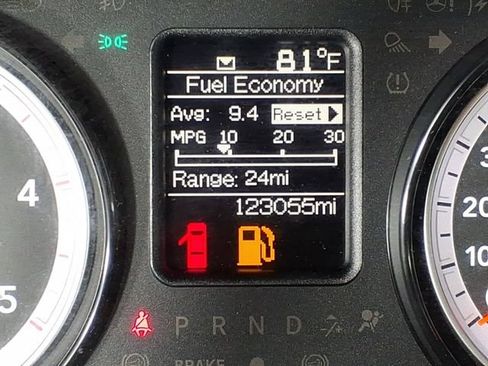 Used 2018 RAM 2500 Tradesman w/ Chrome Appearance Group AWD/4WD image 16