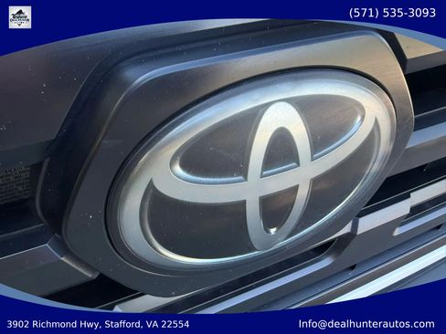 Used 2019 Toyota Tacoma SR RWD image 5