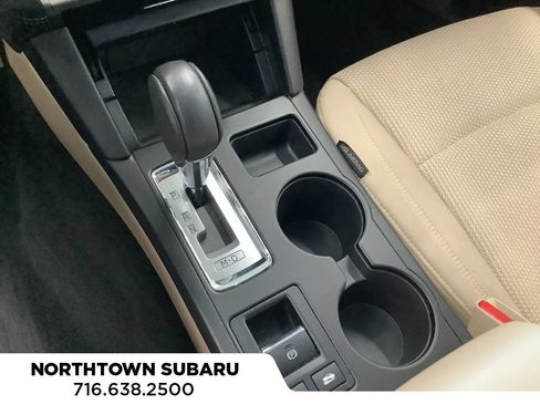 Used 2019 Subaru Outback 2.5i Premium AWD/4WD image 10