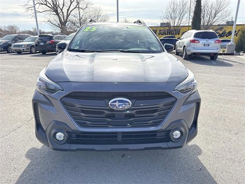 Used 2025 Subaru Outback Onyx Edition image 9