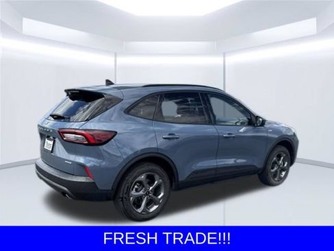 Used 2025 Ford Escape ST-Line Select AWD/4WD image 4