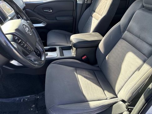 Certified 2022 Nissan Frontier SV w/ Technology Package image 21