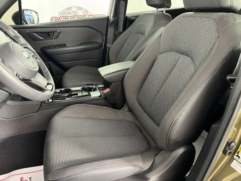 Used 2026 Subaru Forester Premium AWD/4WD image 36