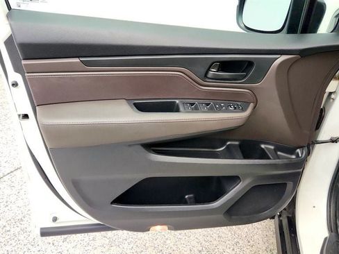 Used 2019 Honda Odyssey EX image 11
