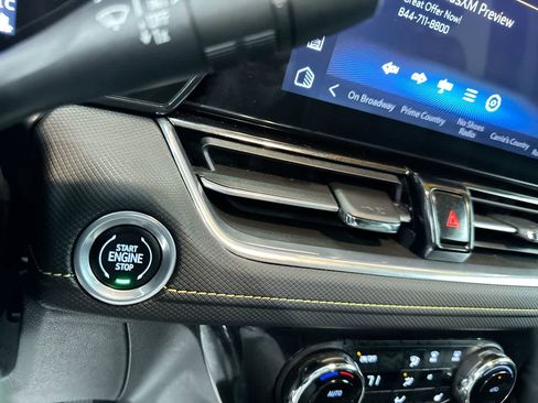 Used 2025 Chevrolet TrailBlazer ACTIV w/ Convenience Package image 17