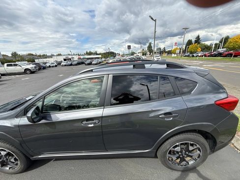 Used 2020 Subaru Crosstrek 2.0i Premium w/ Moonroof Package 2 AWD/4WD image 6
