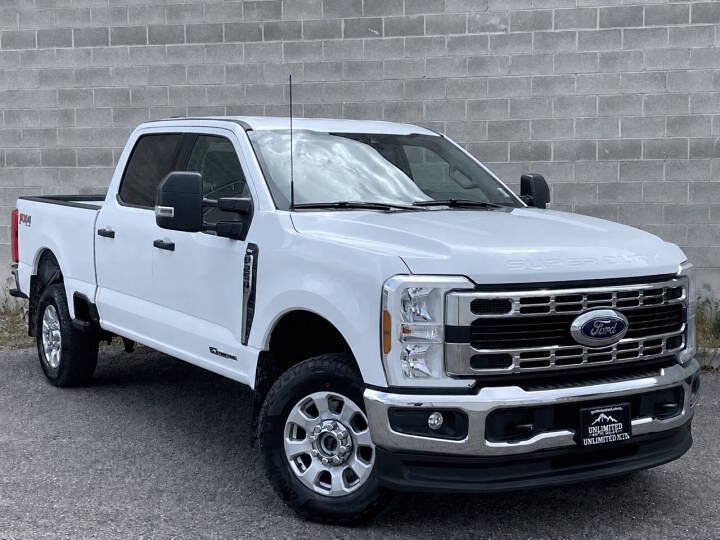 Used 2024 Ford F250 XLT w/ FX4 Off-Road Package AWD/4WD image 2