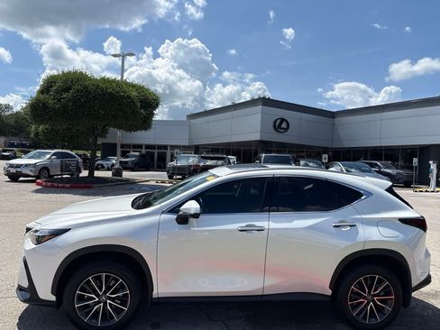 Used 2024 Lexus NX 350 AWD image 2