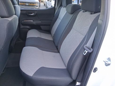 Used 2023 Toyota Tacoma TRD Off-Road image 11