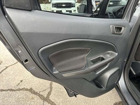 Used 2020 Ford EcoSport SE w/ SE Convenience Package image 16