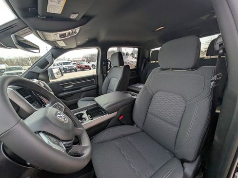 New 2026 RAM 1500 4x4 Crew Cab image 13
