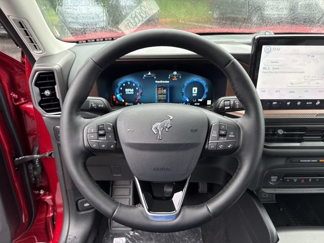 Used 2025 Ford Bronco Sport Outer Banks w/ Outer Banks Tech Package+ AWD/4WD image 13