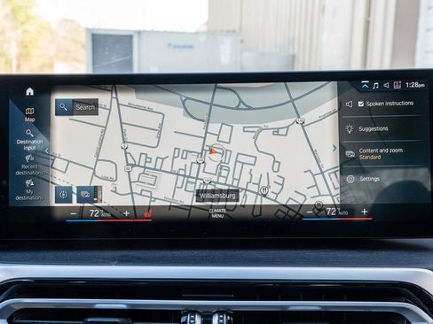 Used 2024 BMW 330i Sedan image 17