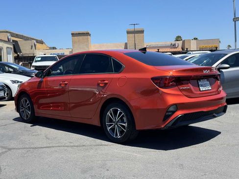 Used 2022 Kia Forte LXS FWD image 12