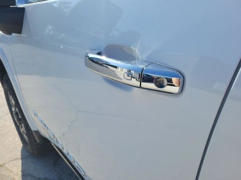 New 2026 GMC Sierra 2500 Denali w/ Denali Reserve Package image 9