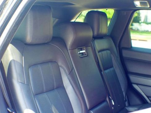 Used 2018 Land Rover Range Rover Sport HSE image 53